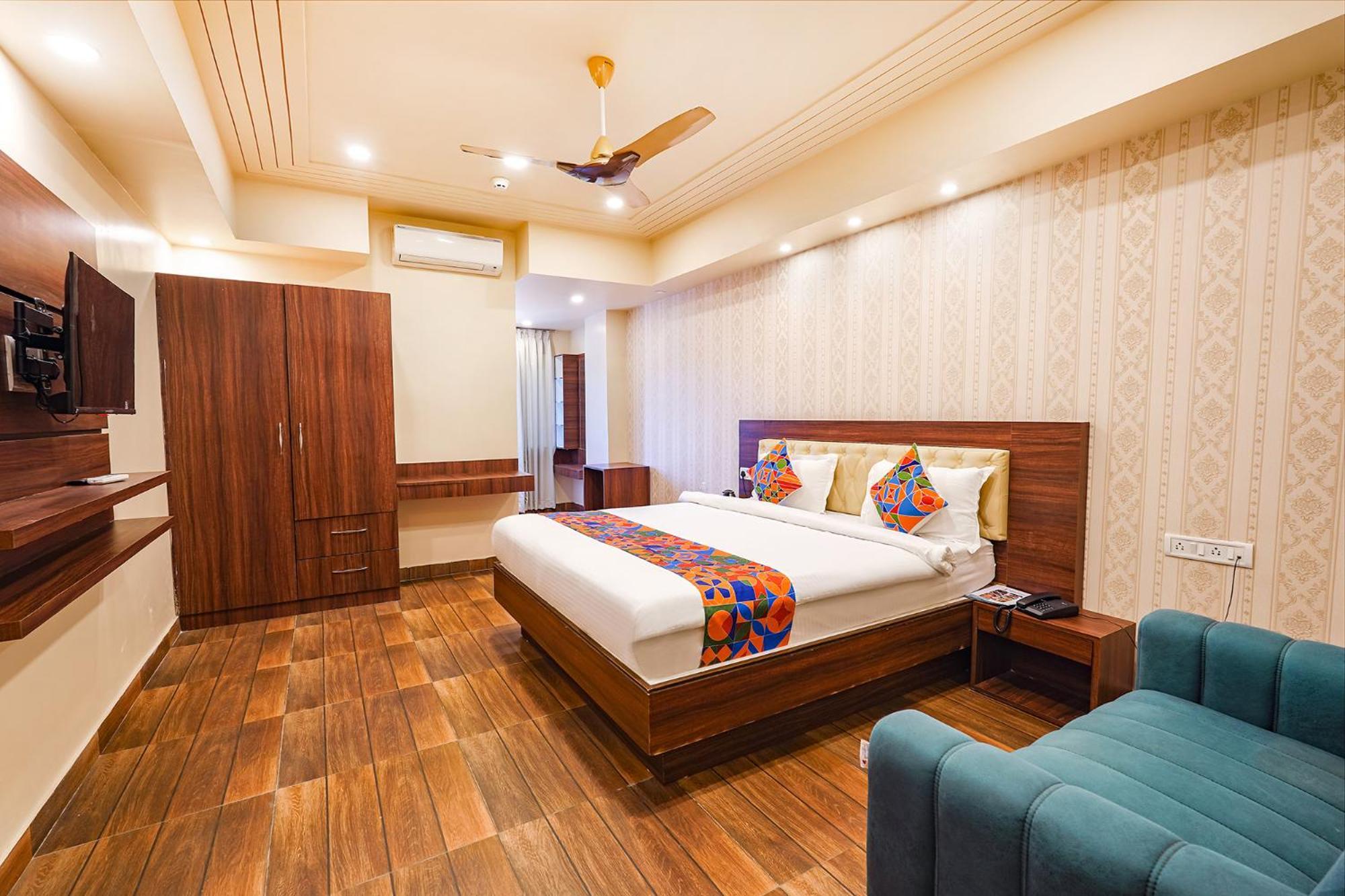 Fabhotel Grand Falcon Bangalore Bagian luar foto