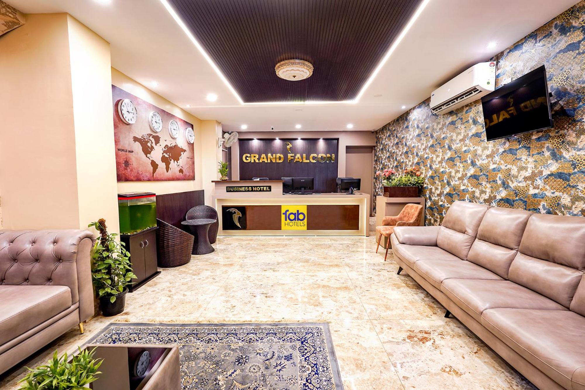 Fabhotel Grand Falcon Bangalore Bagian luar foto