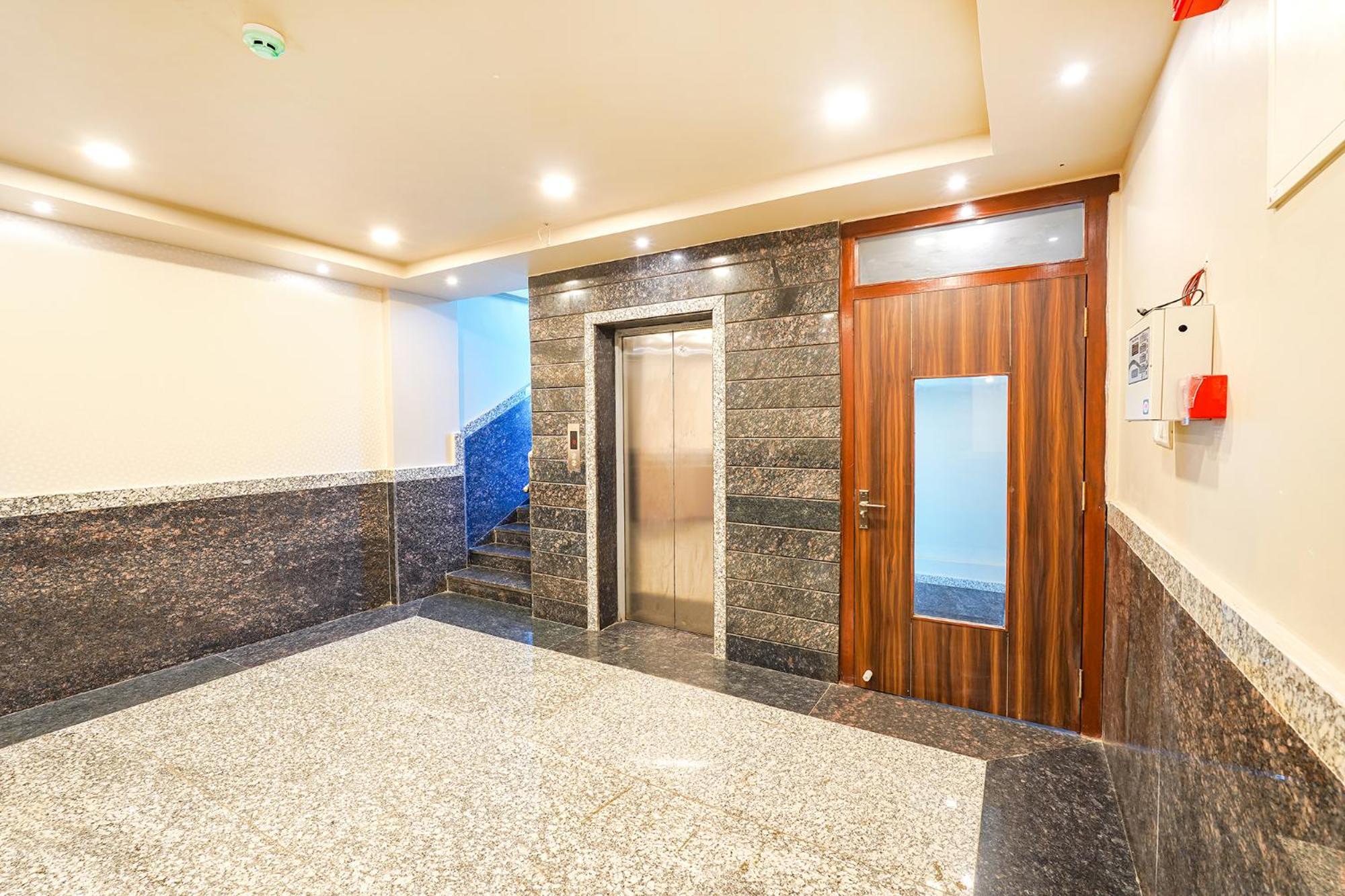 Fabhotel Grand Falcon Bangalore Bagian luar foto